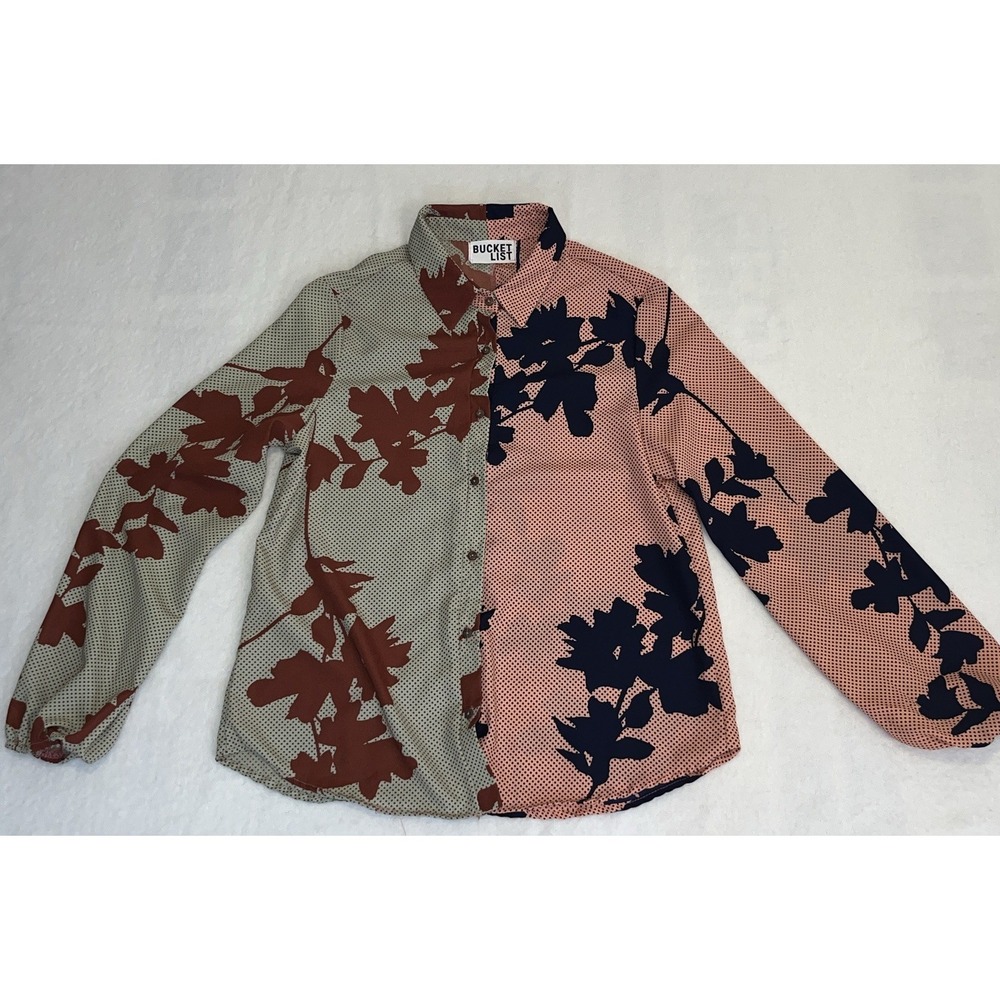 Bucket List Blouse Small Earth Tone Button Down Leaf Pattern Foilage